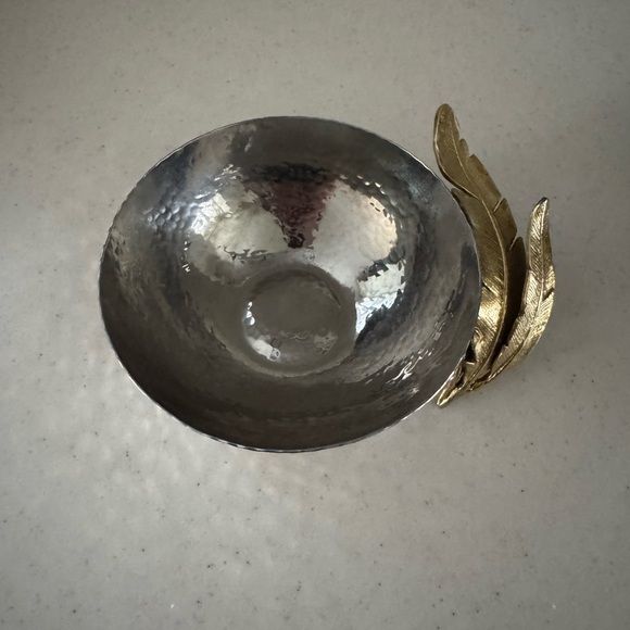 Micheal Aram Gold feather nut Bowl - Picture 4 of 4